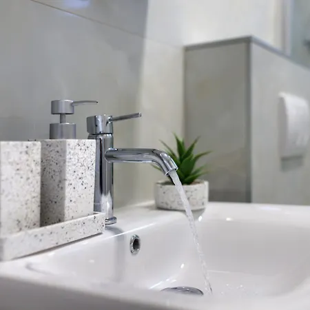 شقة Mons بولا