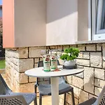 Mons Διαμέρισμα Πούλα