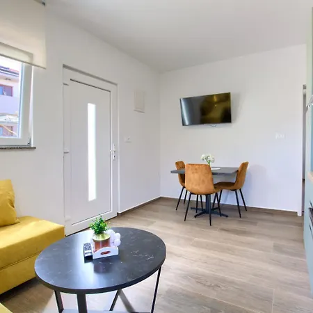 Apartment Mons Pula